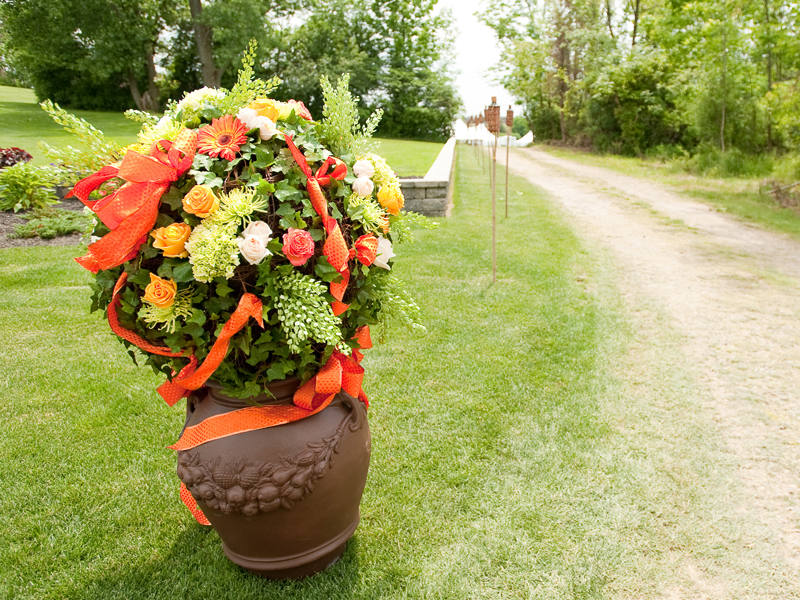 Outdoor flowers modern style summer wedding