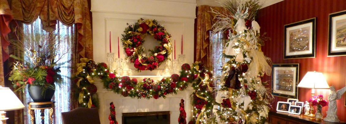 portfolio-christmas-decor-mantel