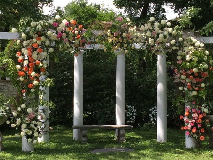 A traditional style wedding outdoors
