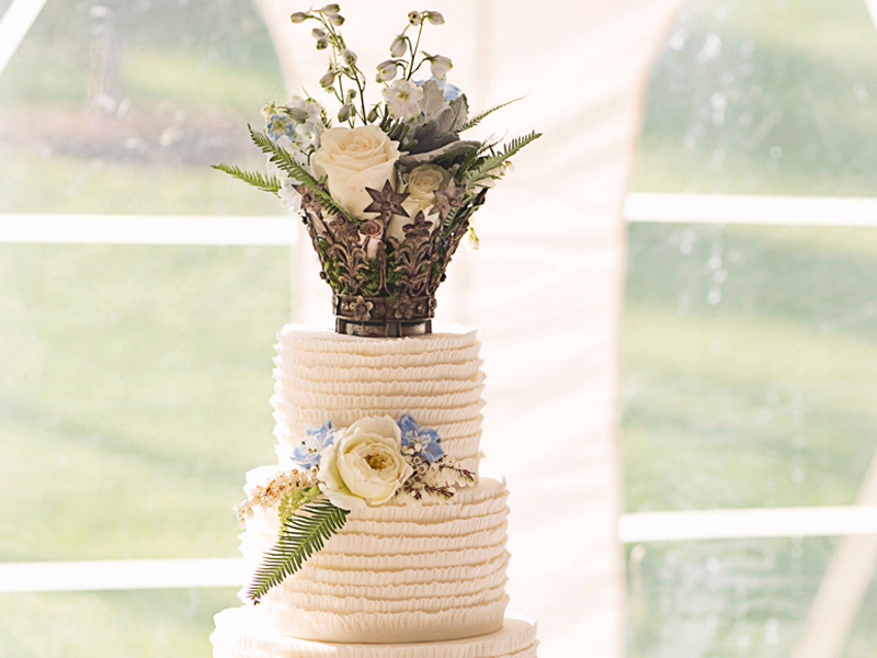 Rustic dream wedding cake